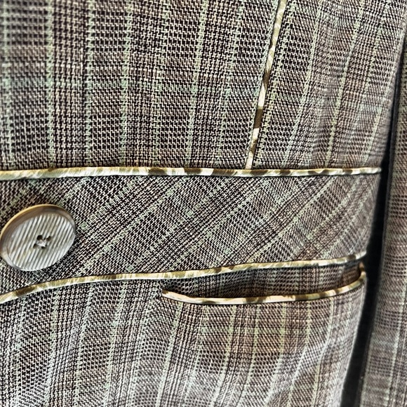 Pant suite brown and green and beige. - Picture 4 of 10